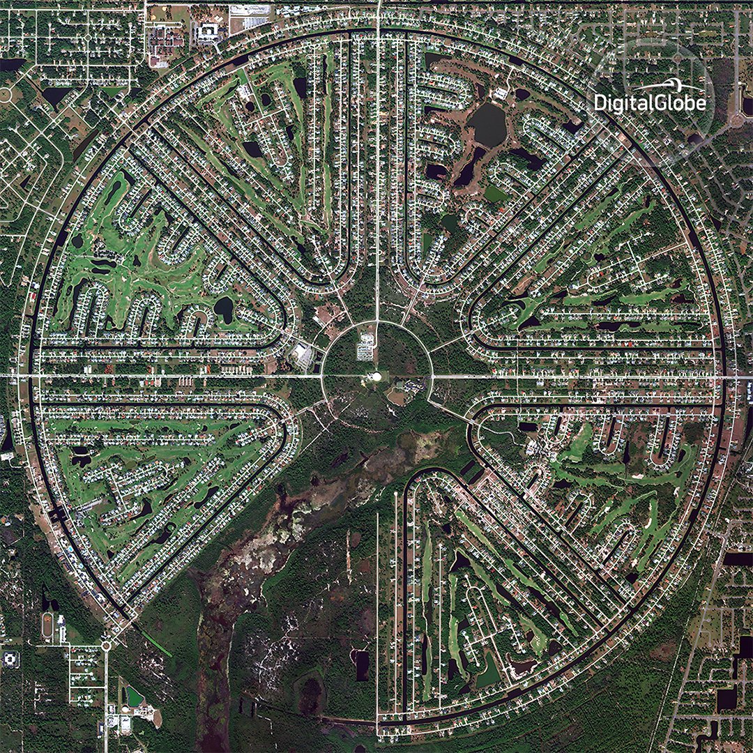 Check out these 10 beautiful #satellite images of road patterns and neighborhoods: ow.ly/ytvf30bEryS