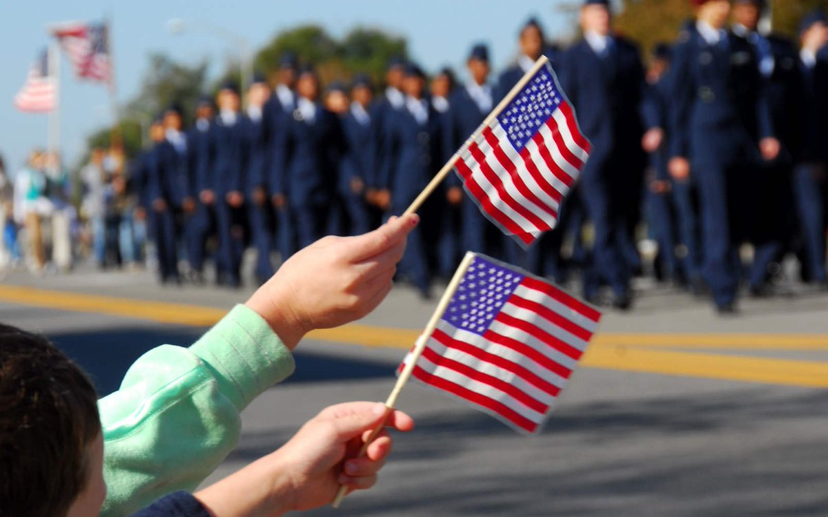 SampleStuff's tweet photo. Show your respect for those who bravely served. Here's the very best Truly FREE Stuff for #MemorialDay 2017
https://t.co/RG1YSOnoi4 https://t.co/BdpYs1PVzg