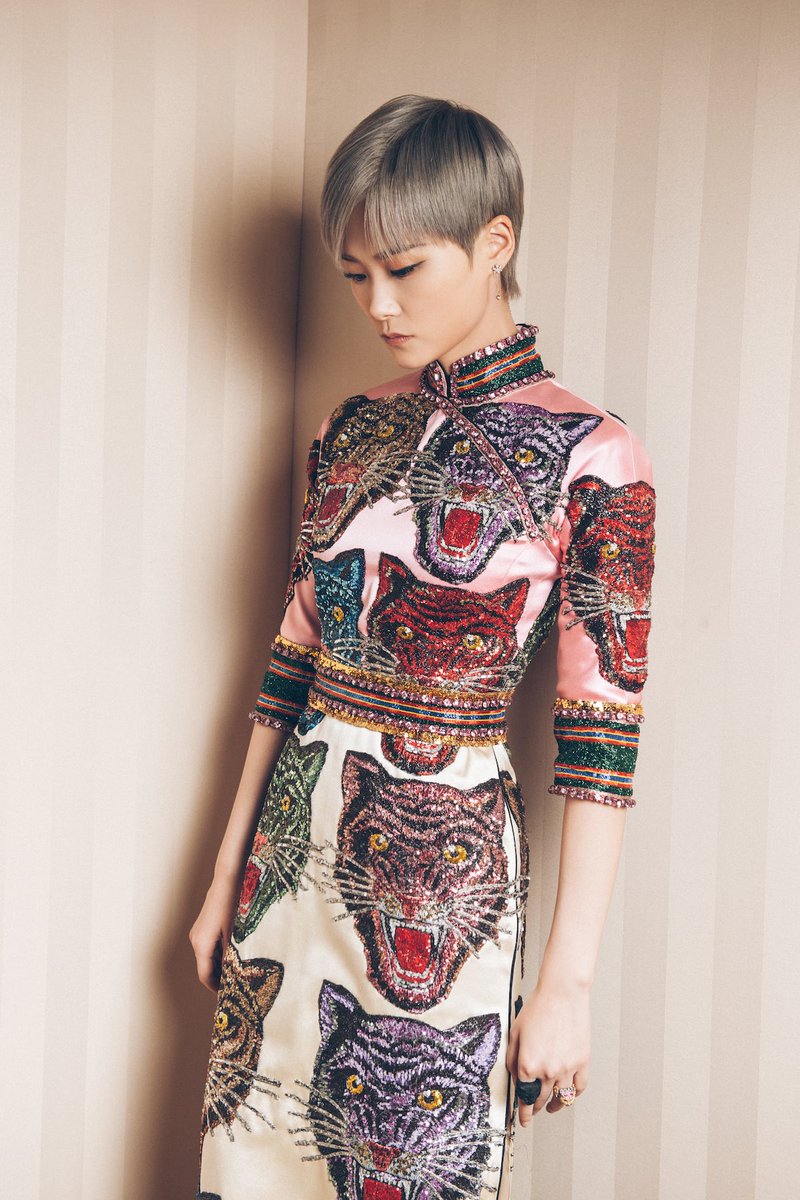 LiYuchun_Studio's tweet photo. Gucci Flora earrings, Le Marché des Merveilles ring and Feline head ring in metal with black-color varnish.#LorealParis #LiYuchun #gucci https://t.co/bCZ63szAoe