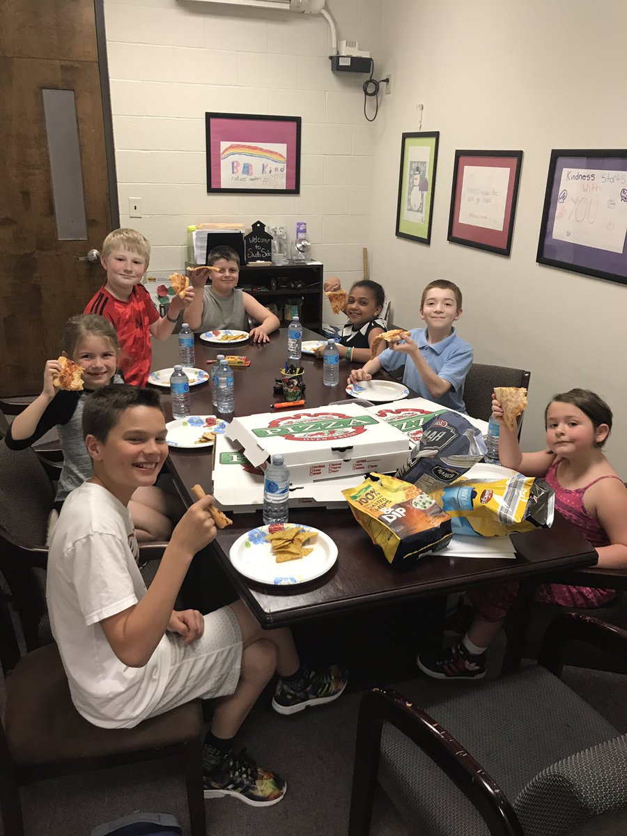 DavidJHuber's tweet photo. Pizza lunch is fun. Pizza lunch with these pretty cool Kindergarten through 5th graders is even better. #sssct https://t.co/JWOBoabV7O