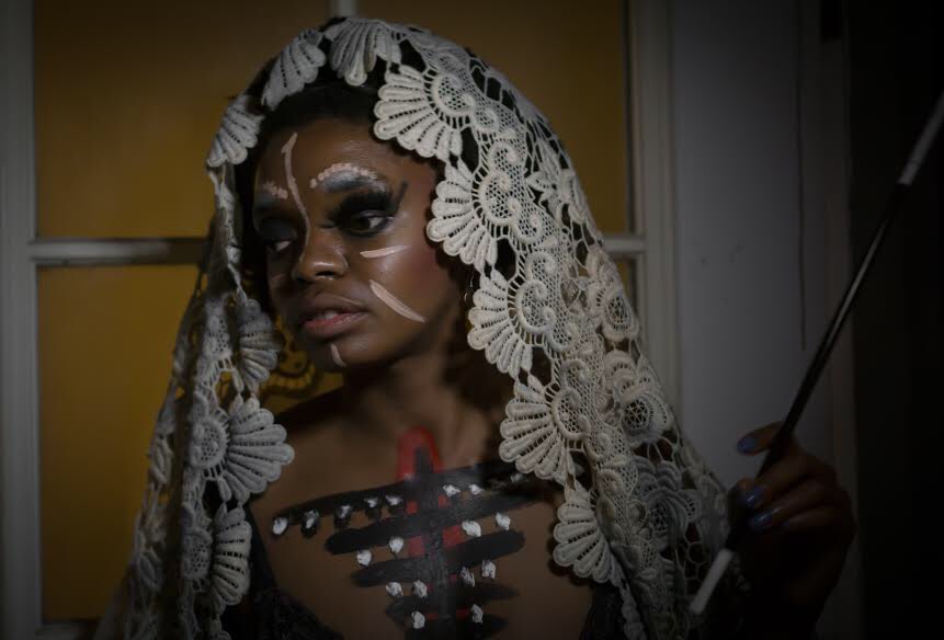 SnAtChPoWeR's tweet photo. FREE ••• She sees the truth with eyes askew... ••• played by @uhuramoor ••• #FIGHTINHEELS TONIGHT, 9p-12a ••• 660 N. Heliotrope Dr. https://t.co/g0WsCE3ycK