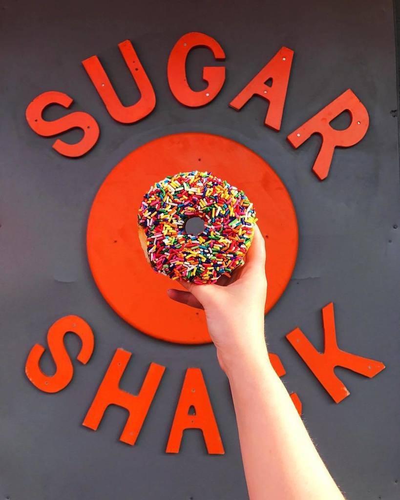 DimesandDonuts's tweet photo. ✨🍩 FRIYAY 🍩✨ https://t.co/xNvk81HpAz https://t.co/dqf7MyNobP