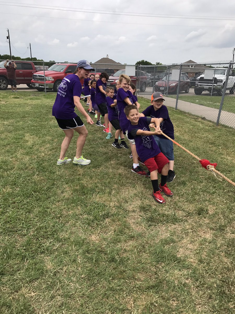 LeeFoxes's tweet photo. Afternoon of fun! Lee Field Day 2017 @LeeElementary1 @CaddoMillsISD https://t.co/Ok5960I07O