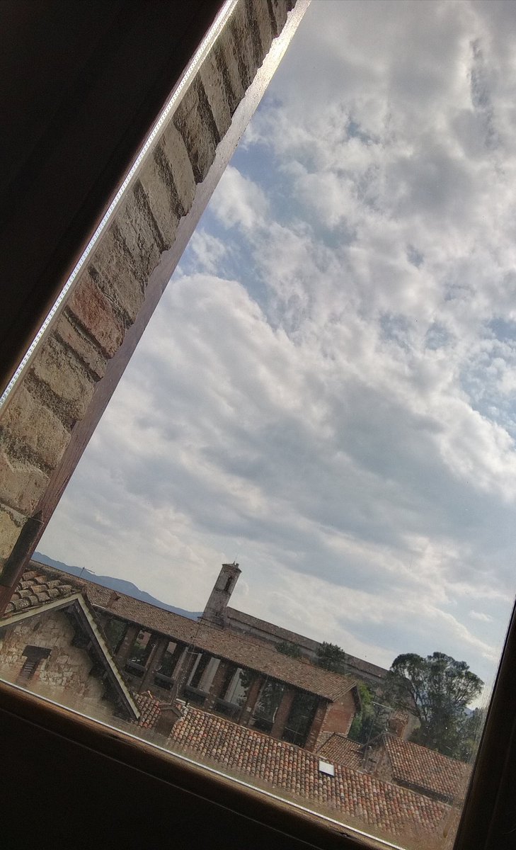 FraFio78's tweet photo. #casadolcecasa ##homesweethome @VoceDelVerboPar @FirenzeDiscover @DiscoverGubbio @UmbriaDiscover https://t.co/QP0fSCSrz5
