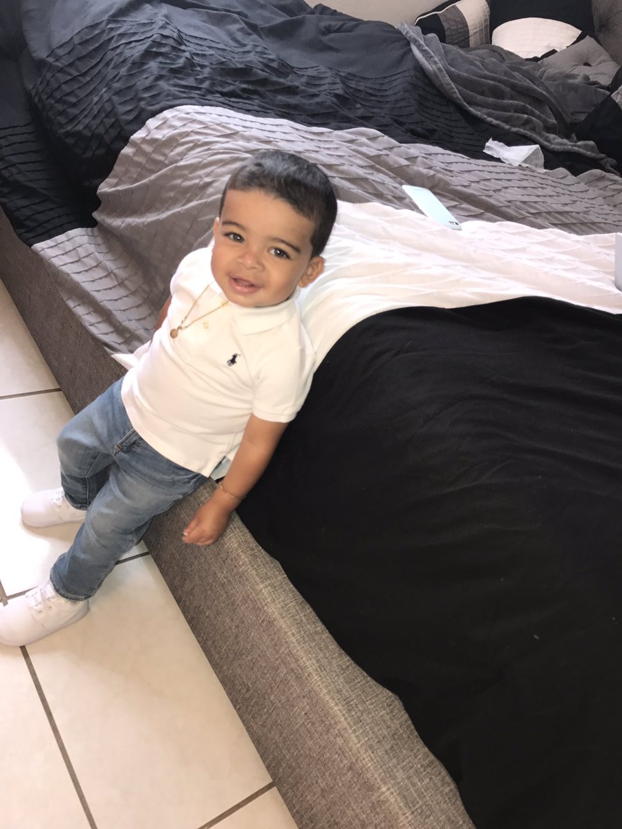 imarissss's tweet photo. hide your daughters my son is a stud 💙💙💙💙💙💙💙 https://t.co/dU4V0PkmtE