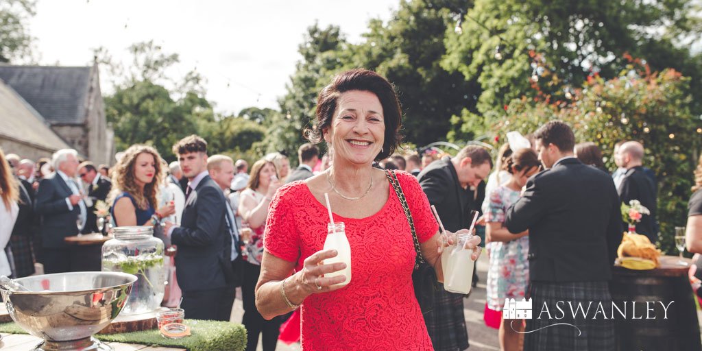 Capturing colour stylishly takes real talent <a href="/EmmaLawsonPhoto/">Emma Lawson</a> does just that #Aswanley #weddingvenue #photography