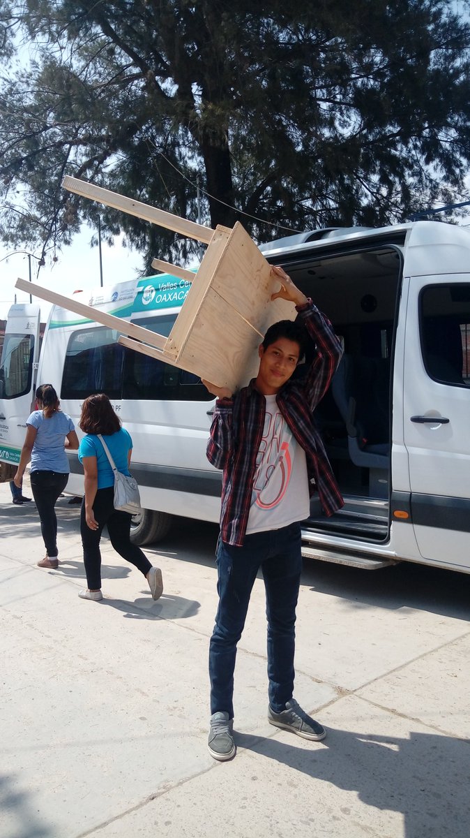 CMujerLider's tweet photo. Ya estamos en San Marcos Tlapazola para iniciar con los trabajos de la biblioteca infantil. @HectorArreolaS @utvco https://t.co/POTg1frukJ