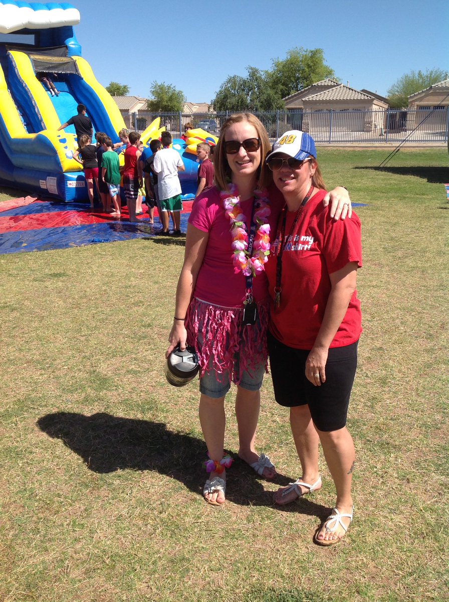 HarmonElemHawks's tweet photo. Happy Hawaiian Day at Harmon!  Last Friday of the 2016-2017 school year! https://t.co/SX5cQOOjm5