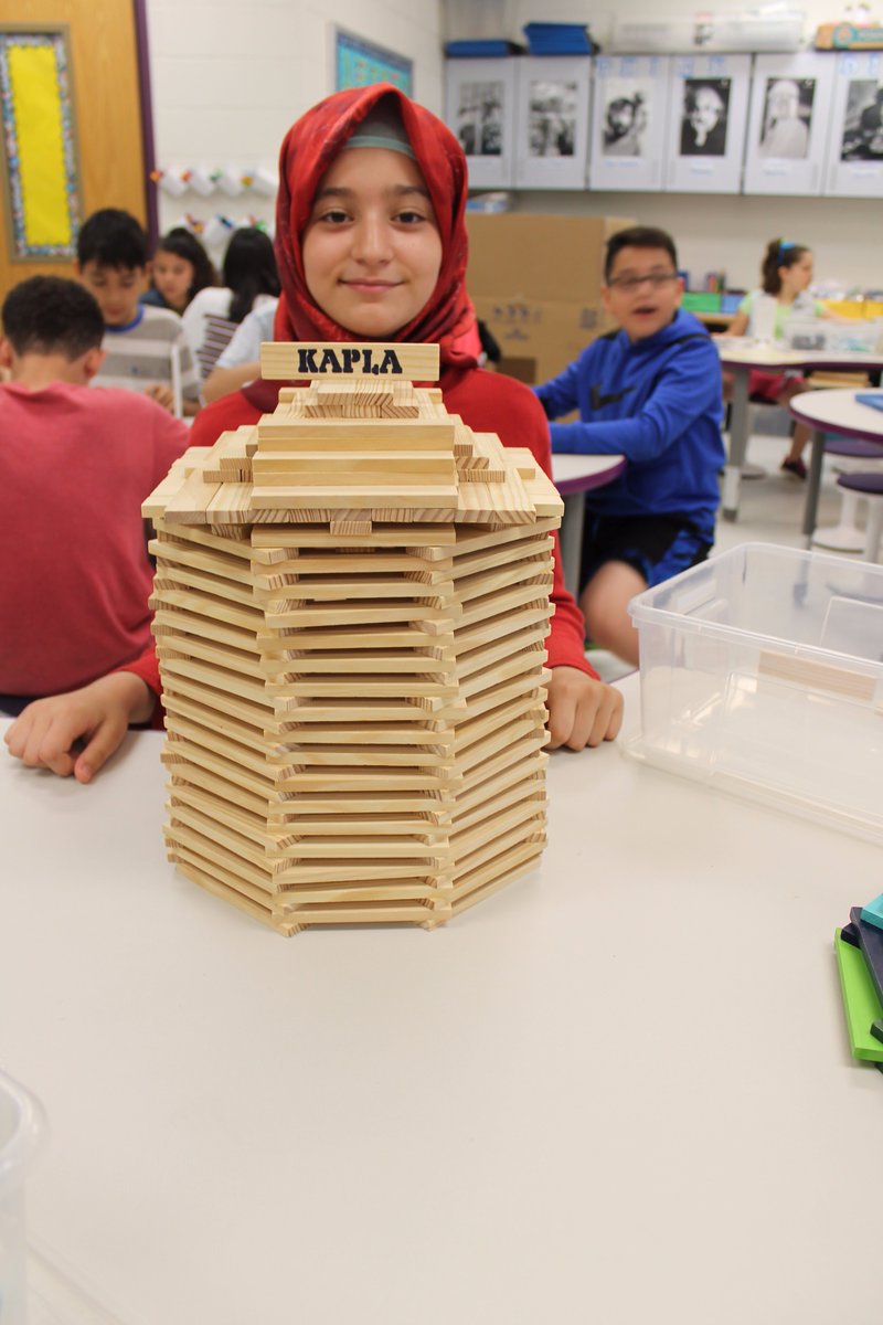 DanielsRunES's tweet photo. Architects in action with #kapla blocks! #spaceforthinking #innovationspace #MakerSpace https://t.co/vQXRAGxqrr