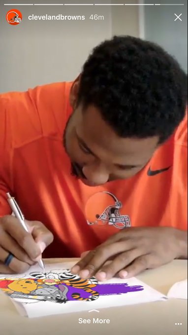 Myles Garrett signing his <a href="/Browns/">Cleveland Browns</a> rookie contract #nfl #browns #whodidthis