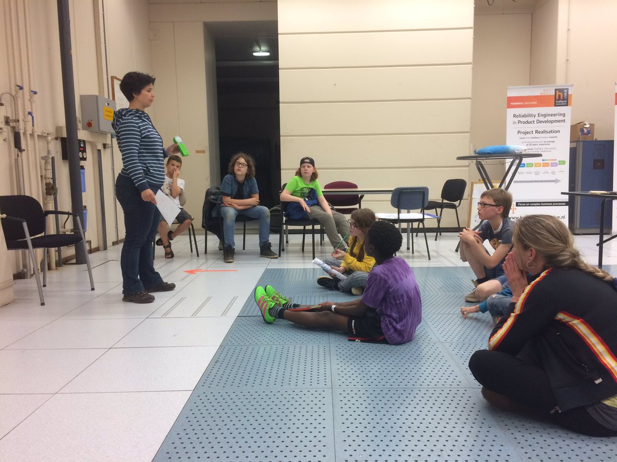 inspirationhtc's tweet photo. Triltikkertje met @picooplay @hightechcampus ! Innovatief buitenspeelgoed zet slimste kinderen in beweging tijdens #hightechcamping https://t.co/Bzbq6uueKM