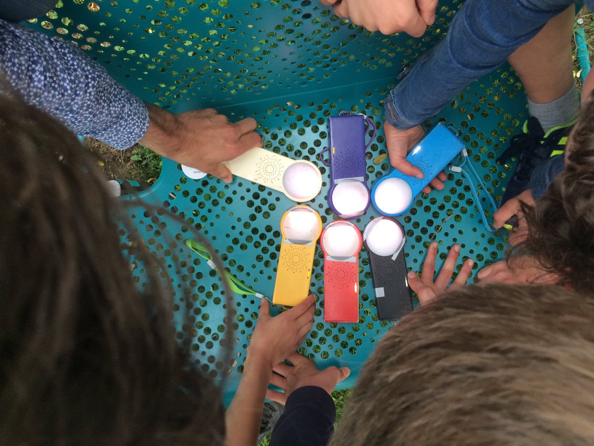 inspirationhtc's tweet photo. Triltikkertje met @picooplay @hightechcampus ! Innovatief buitenspeelgoed zet slimste kinderen in beweging tijdens #hightechcamping https://t.co/Bzbq6uueKM