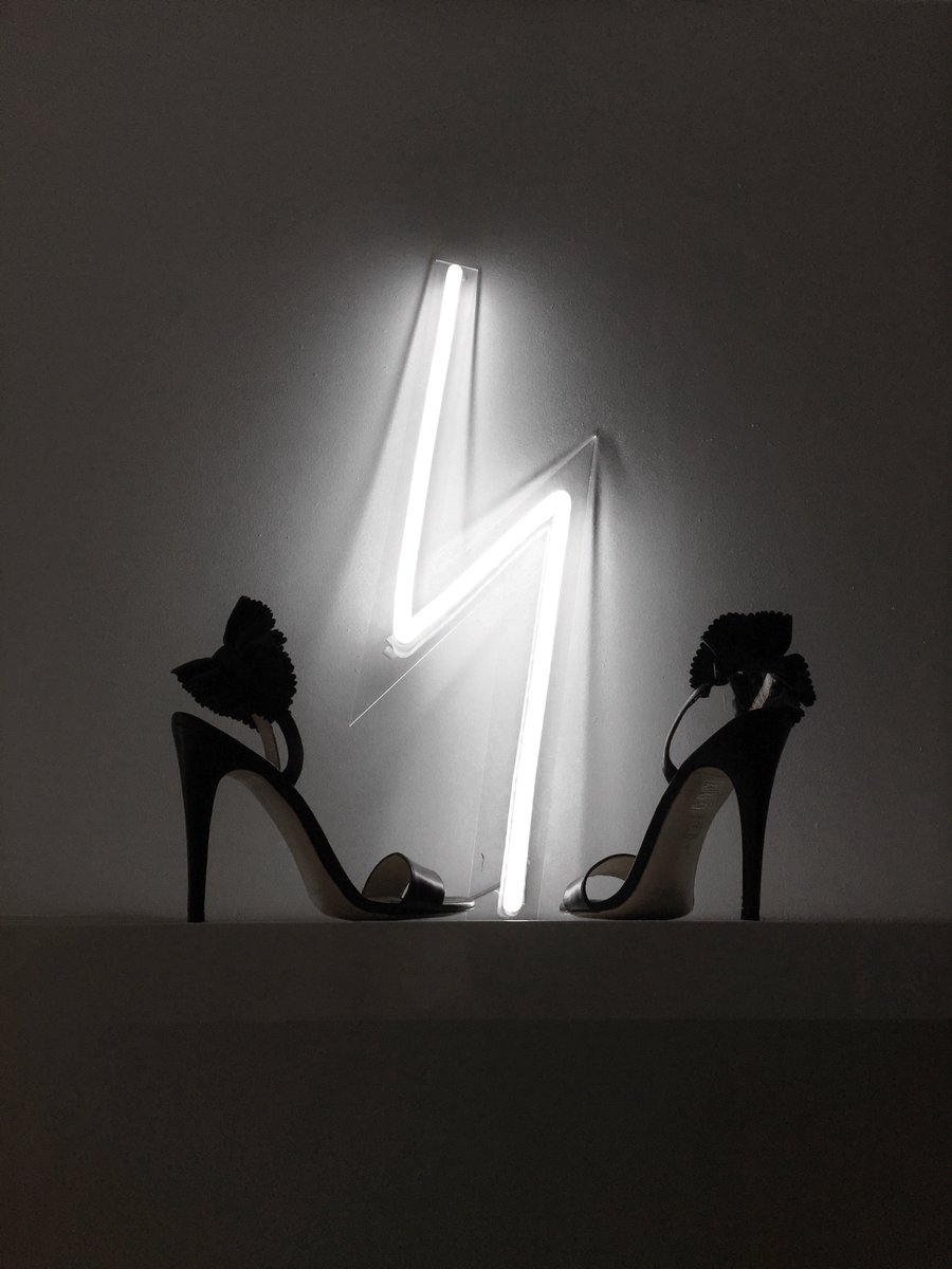 bag&amp;bones, The Interview 
- LIVE on HSF -
hautesofabulous.com/blog/2017/4/27…
<a href="/bagandbones/">bag&bones</a> #interiors #interview