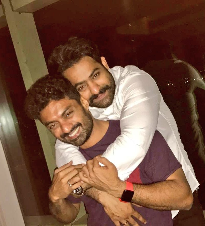 NANDAMURIKALYAN's tweet photo. Happy Birthday Nanna @tarak9999 #HappyBirthdayNTR https://t.co/AhE76tltrd