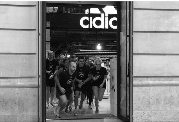 lauwingtofly's tweet photo. Let's go @AR_LesAbbesses ! 🐺💪💪💪 #whyirunlesAbbesses #whyirunparis #pureboost #pureboostDPR #adidas #runners https://t.co/MCruXp3YZh