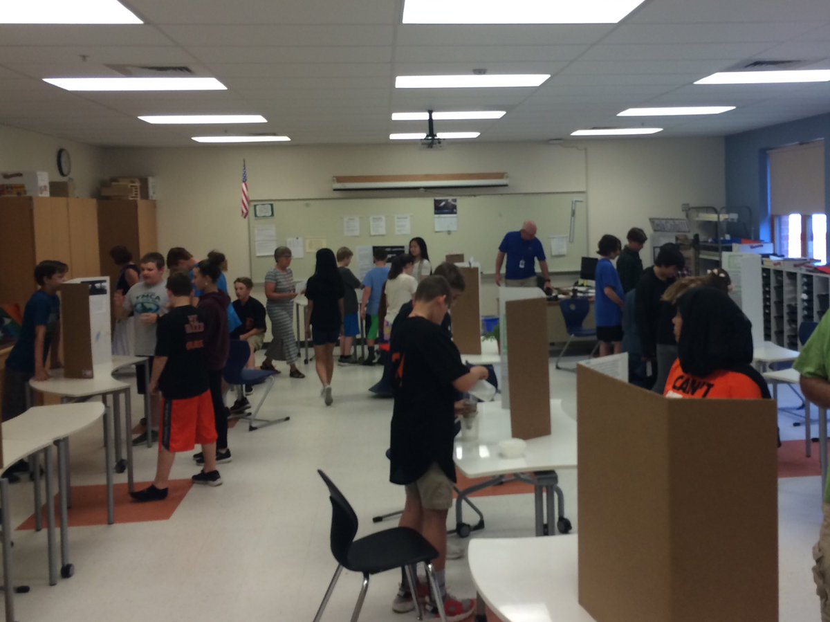 BMS_Principal's tweet photo. So cool to see all the amazing science fair project completed by @BMSSTEMAcademy students!  Young scientists in the making! @TigersLearning https://t.co/VC8afDMgTI