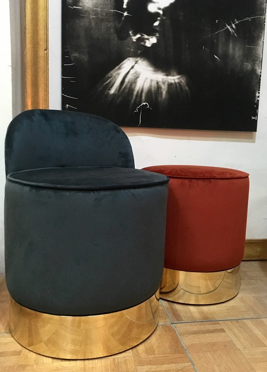 We <3 Poufs!
 #AntiqueBoutique #AntiqueBoutiqueStudio #Antique #barcelona #bcn #vintage #midcentury #muebles #furniture #CustomMade