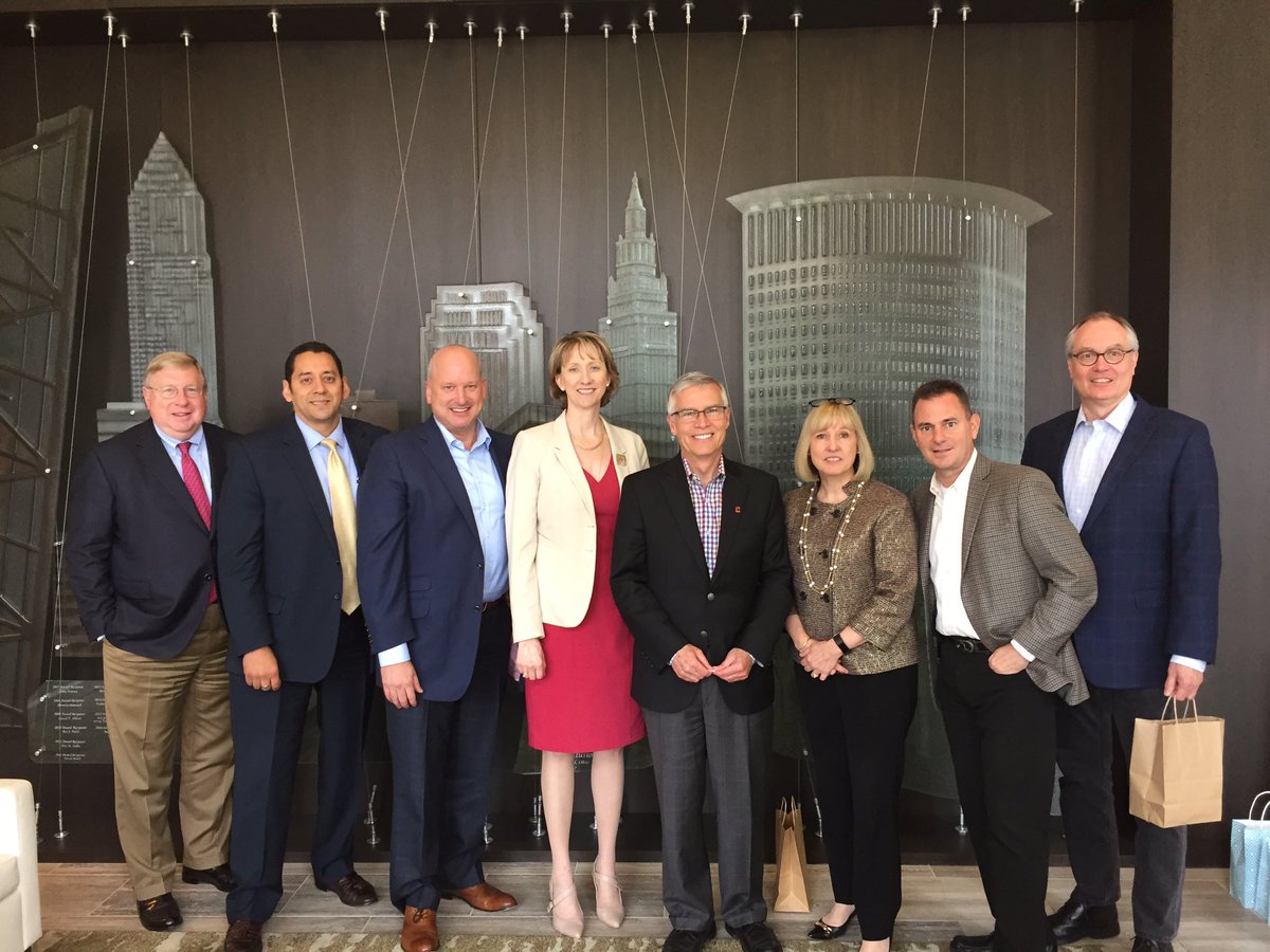 EngageCleveland's tweet photo. Our Lunch with Leaders speakers shared expertise with our attendees. #ECconference @PNCBank @LincolnElectric @Indians @wkyc @PwC @NASA https://t.co/tCEYzsr2lB