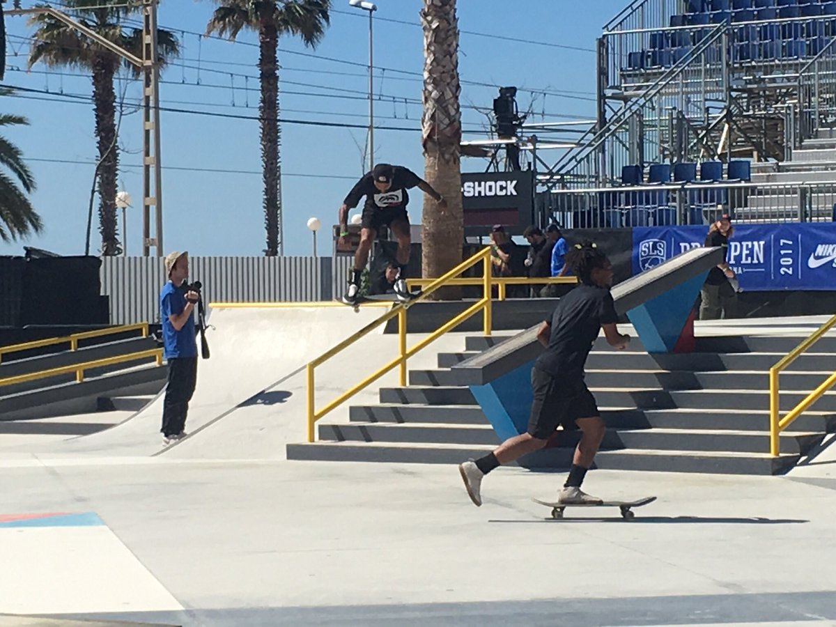 Esports_bdncom's tweet photo. Avui s'han disputat les #EuropeanSeries2017 de l'@StreetLeague a #Badalona Demà toca #ProOpen amb els 30 millors raiders del món🔝👏🏻@bdncom https://t.co/0bK8Ag2YgY