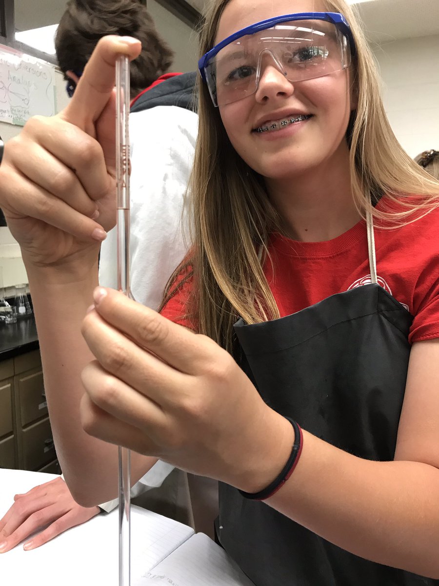 ajhoufe04's tweet photo. Gen Chem first titration. "Perfect pipet, quick take a pic!" #edgertonproud https://t.co/2wz5PFiBUz