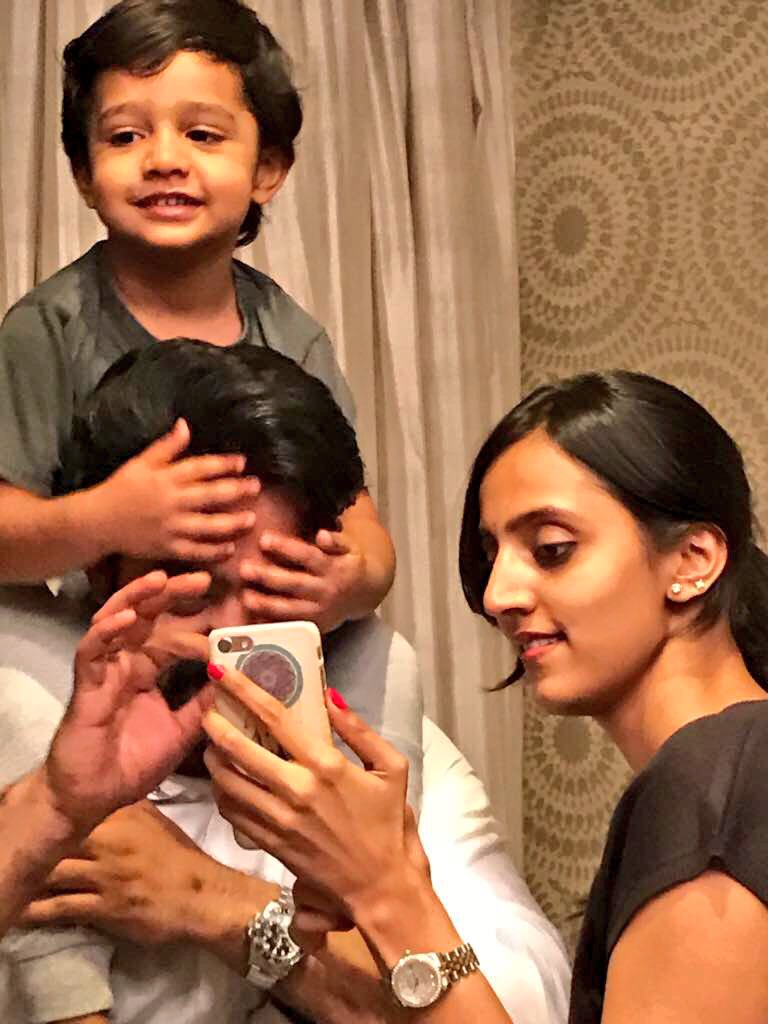 Prasadmani3's tweet photo. Family time!dnt know why abhay just loves closing my eyes 
#HappyBrithdayNTR https://t.co/iuosHquiSM