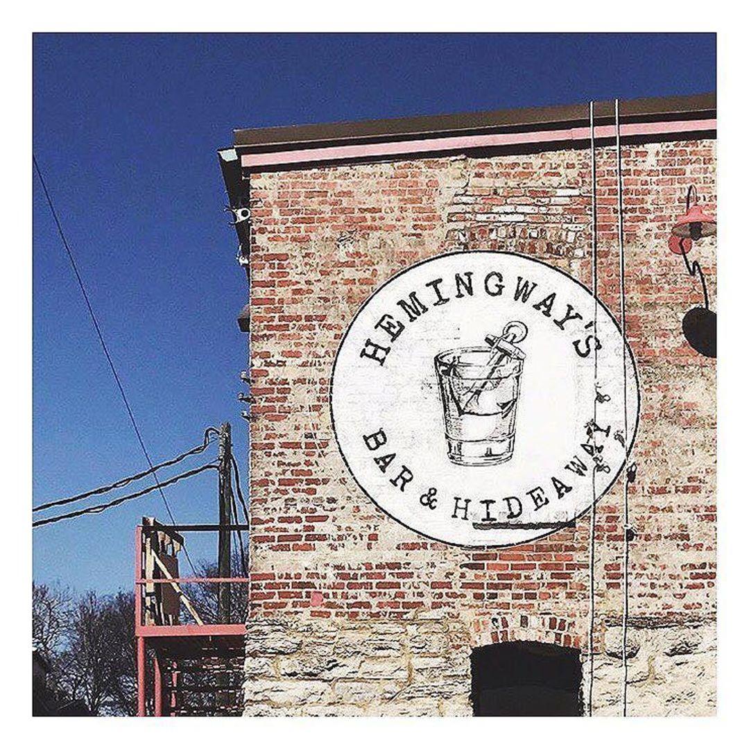OfflineNashTN's tweet photo. Hemingway's Bar &amp; Hideaway opens its doors tomorrow at 11a in Wedgewood-Houston, and we have the menu intel! 🍽 https://t.co/J6tCXMAa3K https://t.co/1idNy2lIRg