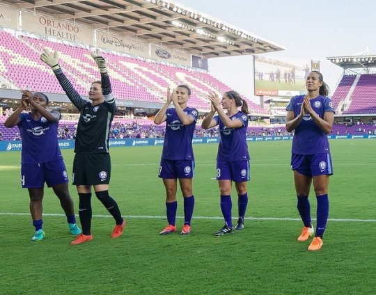 nutellAHarris24's tweet photo. Ashlyn Harris | Orlando Pride vs NC Courage

#CaptainHARRIS
#TeamHarris 😼

📷: The ManeLand | Nigell G Worrall https://t.co/8snyjPajz5