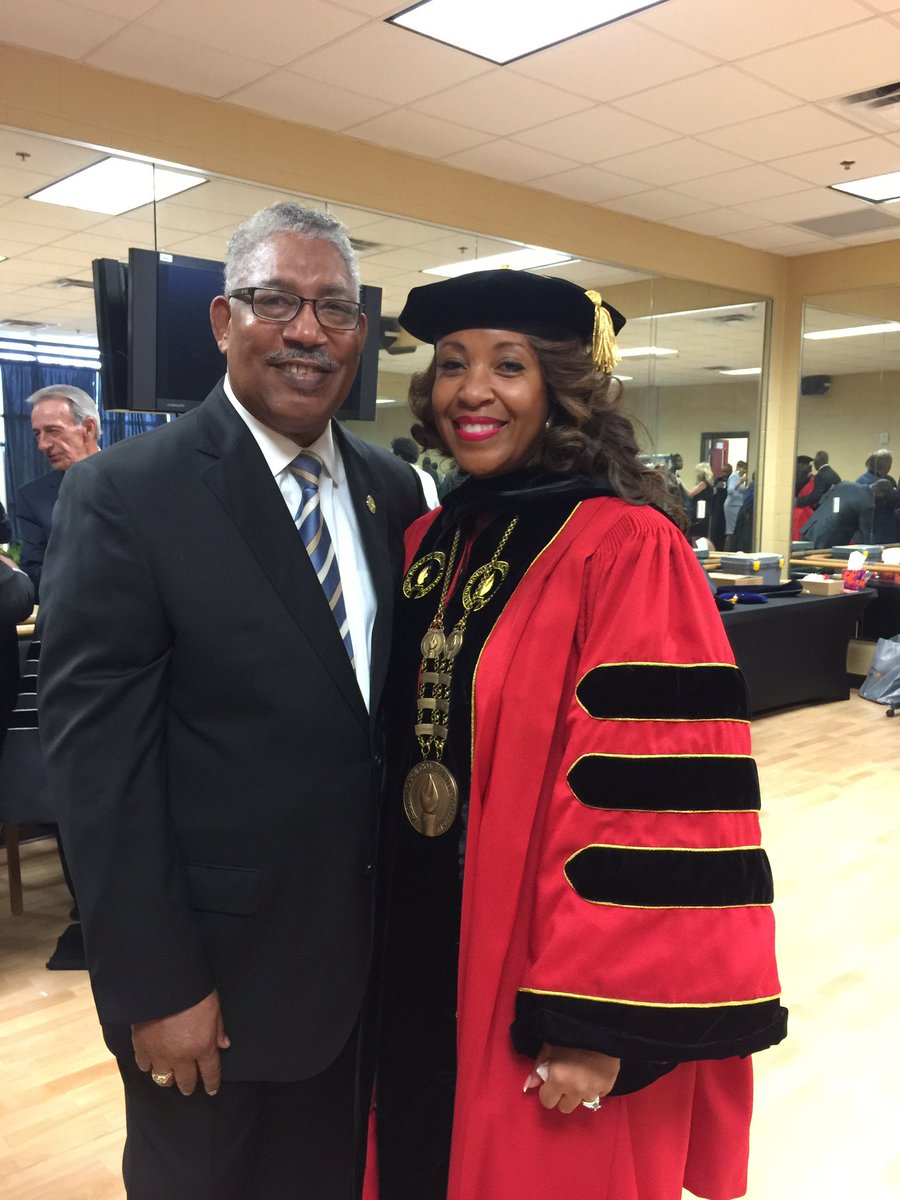 MyBRCC's tweet photo. BRCC Chancellor Dr. @LarissaSteib and @SUSprez at commencement. @SouthernU_BR presented 10 scholarships to #BRCCgrads transferring to SU. https://t.co/2exU9sM9Ci