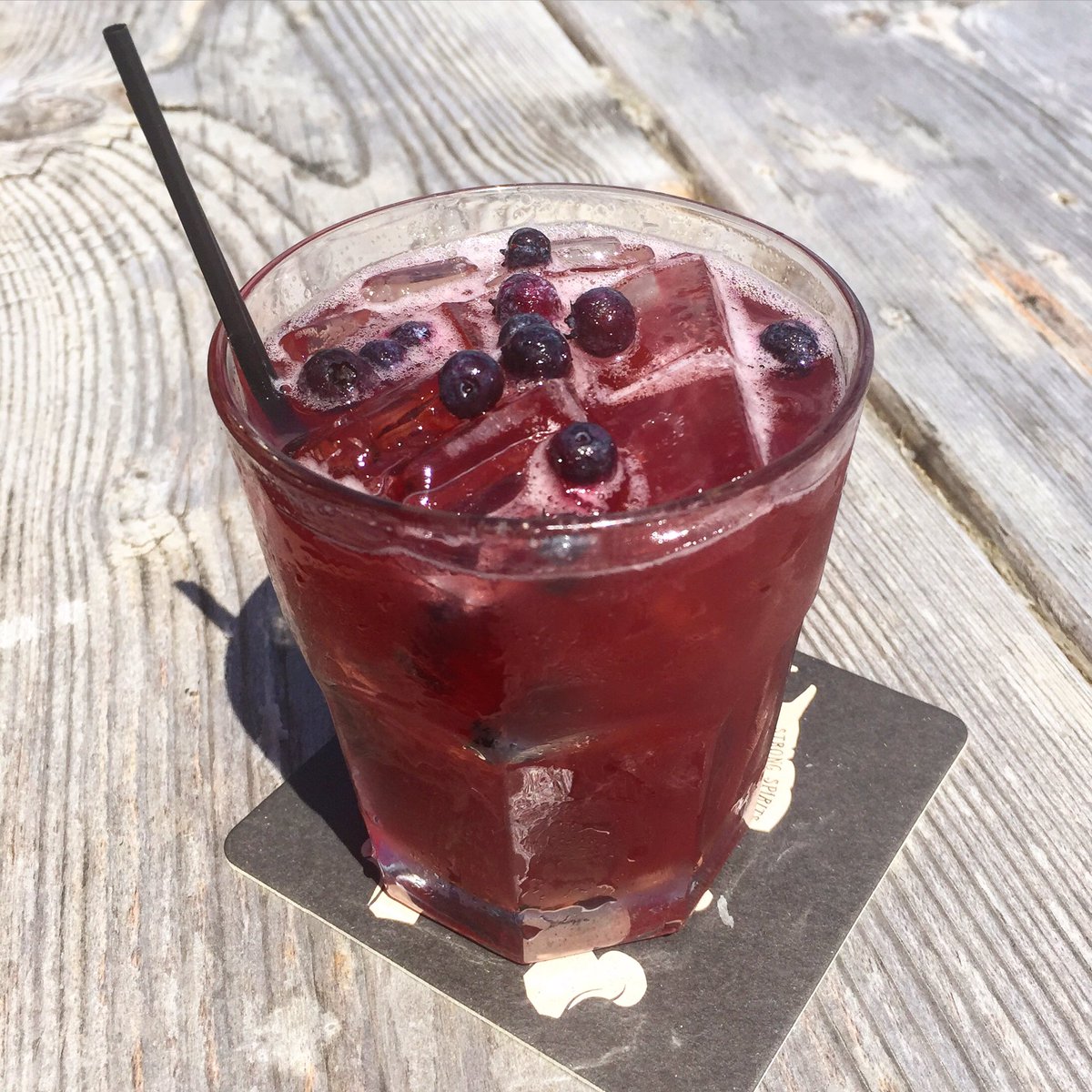 pickled_wrinkle's tweet photo. 4th Anniversary with Curtis and Friends! Beth C Wright fundraiser @5 #thepickledwrinkle #downeast #themainething https://t.co/0QLkAmQso0