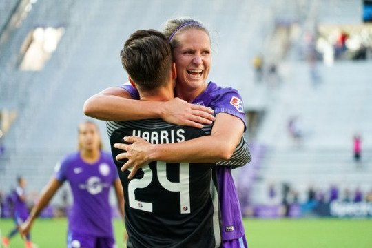 nutellAHarris24's tweet photo. Ashlyn Harris | Orlando Pride vs NC Courage

#CaptainHARRIS
#TeamHarris 😼

📷: The Skyboat https://t.co/X1rQD3lbI4