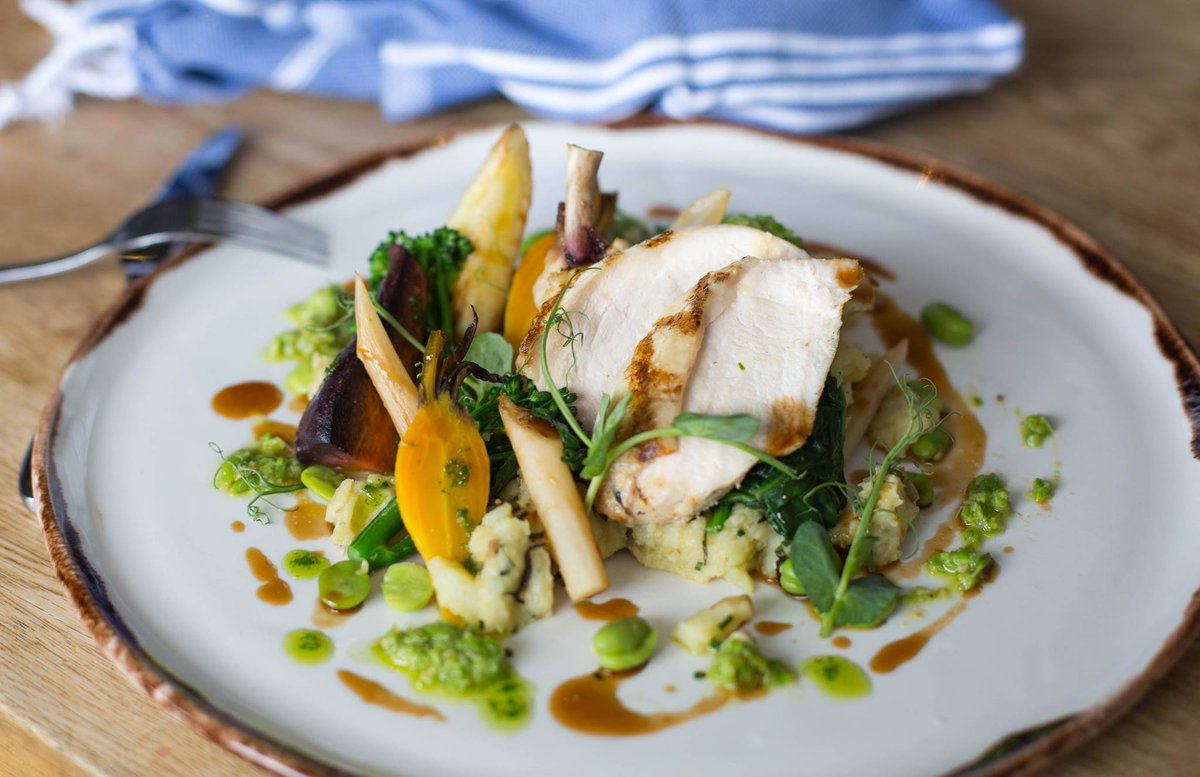 GreenRoom_RR's tweet photo. Book now for a delicious Sunday lunch with us!  
Call us on 01637 882480! https://t.co/kwOdjqUbzN