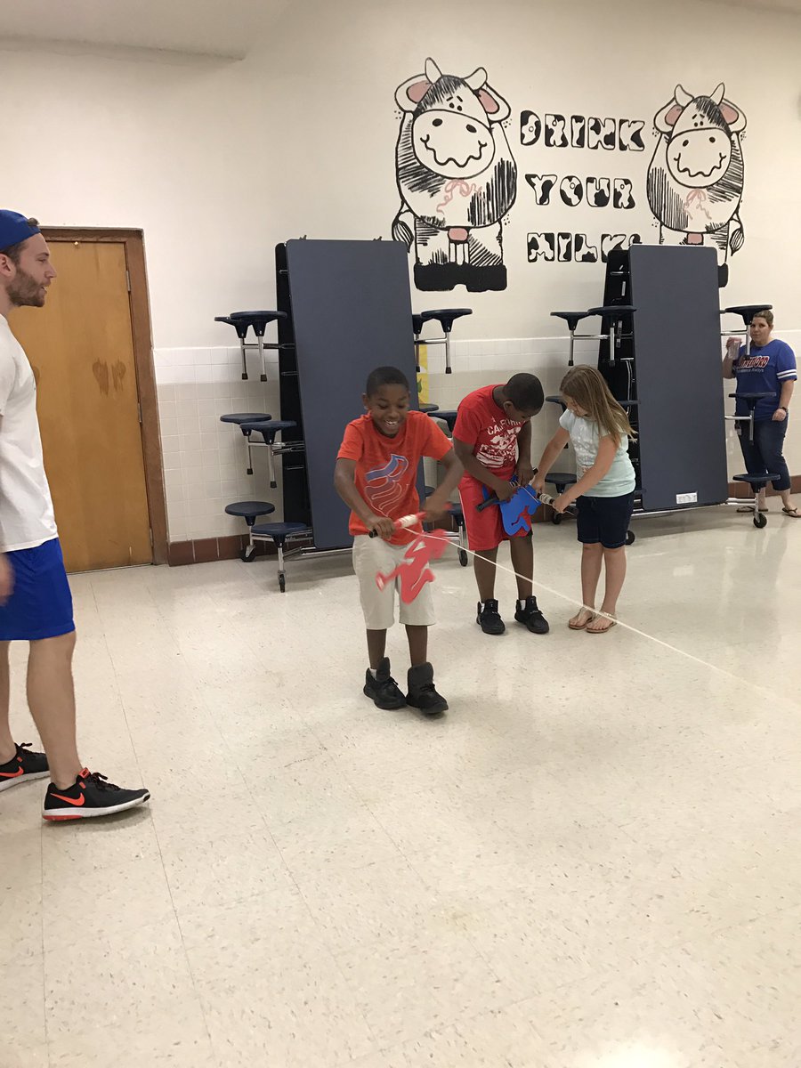 emlygldn's tweet photo. Play Day 2017! #ruthes #healthyzoneschool https://t.co/5B29ZhCoTM