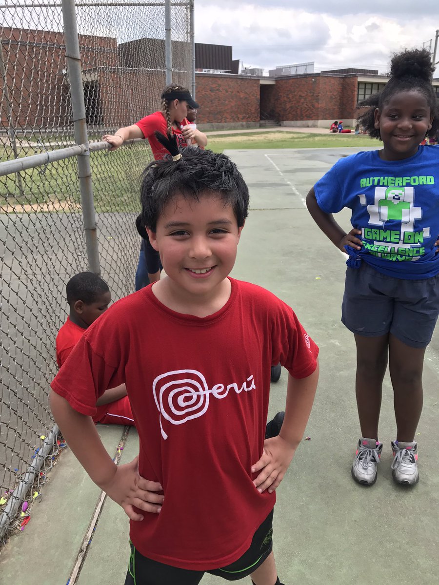 emlygldn's tweet photo. Play Day 2017! #ruthes #healthyzoneschool https://t.co/05a7TVXz8A