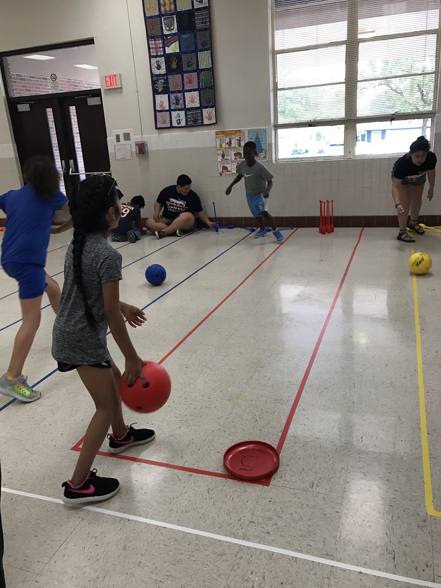emlygldn's tweet photo. Play Day 2017! #ruthes #healthyzoneschool https://t.co/pkJZNU1EOt