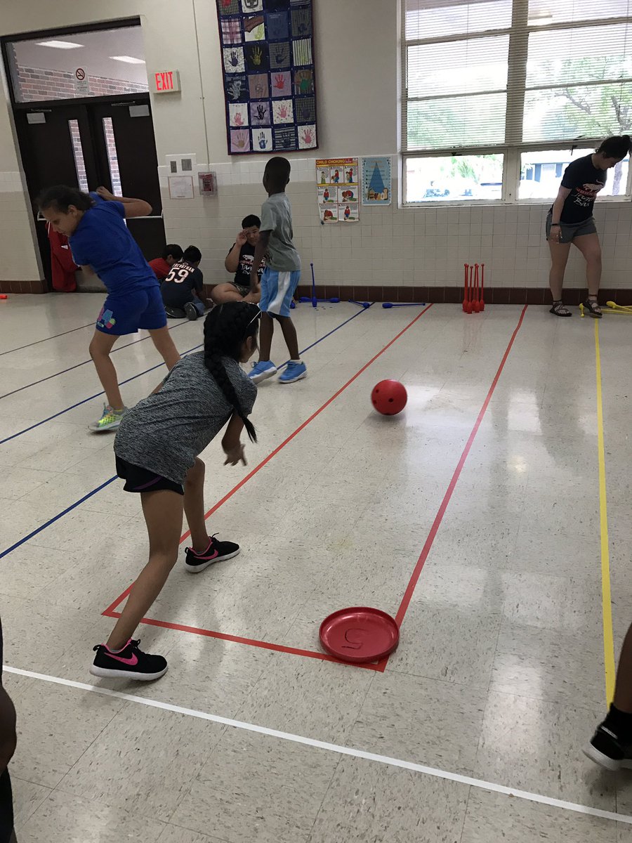 emlygldn's tweet photo. Play Day 2017! #ruthes #healthyzoneschool https://t.co/pkJZNU1EOt