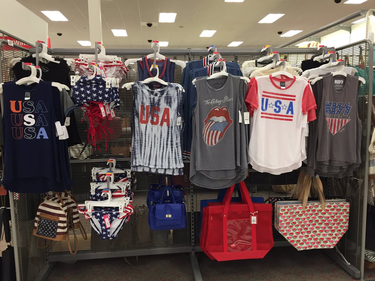 molly_esche's tweet photo. We won't let rain ☔️ kill our Memorial Day Spirit! Hoping our #TargetStyle will bring back the sunshine ☀️ @VKonkolewski @LdDetwiler https://t.co/aP8G6Xr1ac
