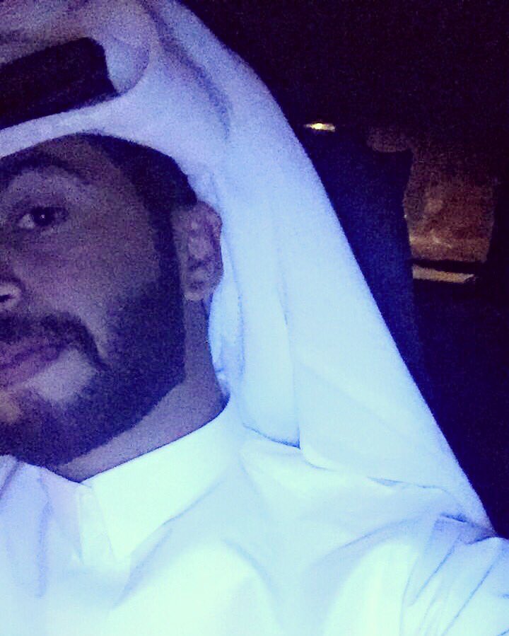 جعل تفداك الحسايف ويفداك تعبي
والضلوع اللي طواري الفراق تروّعها ..
يدل دربه 💔