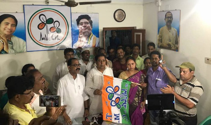 BJP4Bengal's tweet photo. আবারও গণতন্ত্রের হত্যা, পূজালির বিজেপি জয়ী কাউন্সিলর রুম্পা ঘড়ুইকে দলে টানল তৃণমূল। 
@AmitShah @narendramodi @swapan55 
@sambitswaraj https://t.co/hdZ5GMu1vj