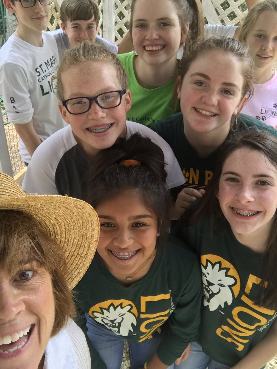 HFMuseum's tweet photo. Shout out to @stmarkcatholic 8th graders for volunteering at the farm today! #chicken1 #chicken2 https://t.co/562pxo8w3r