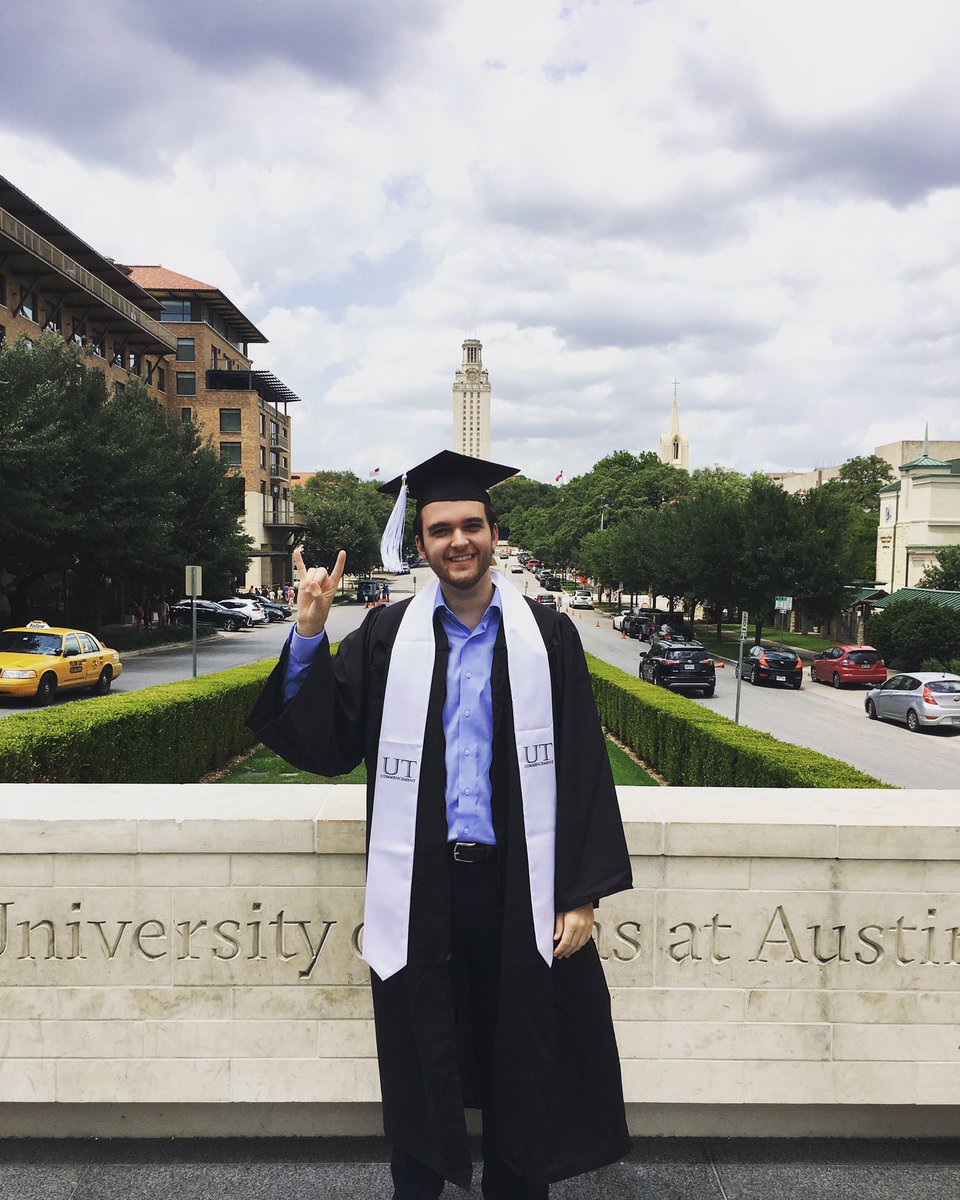 NoahJ456's tweet image. Four years ago I had 70,000 subscribers and started college. I told myself that no matter what happened with (instagram.com/p/BUSW3zZlnLS/)