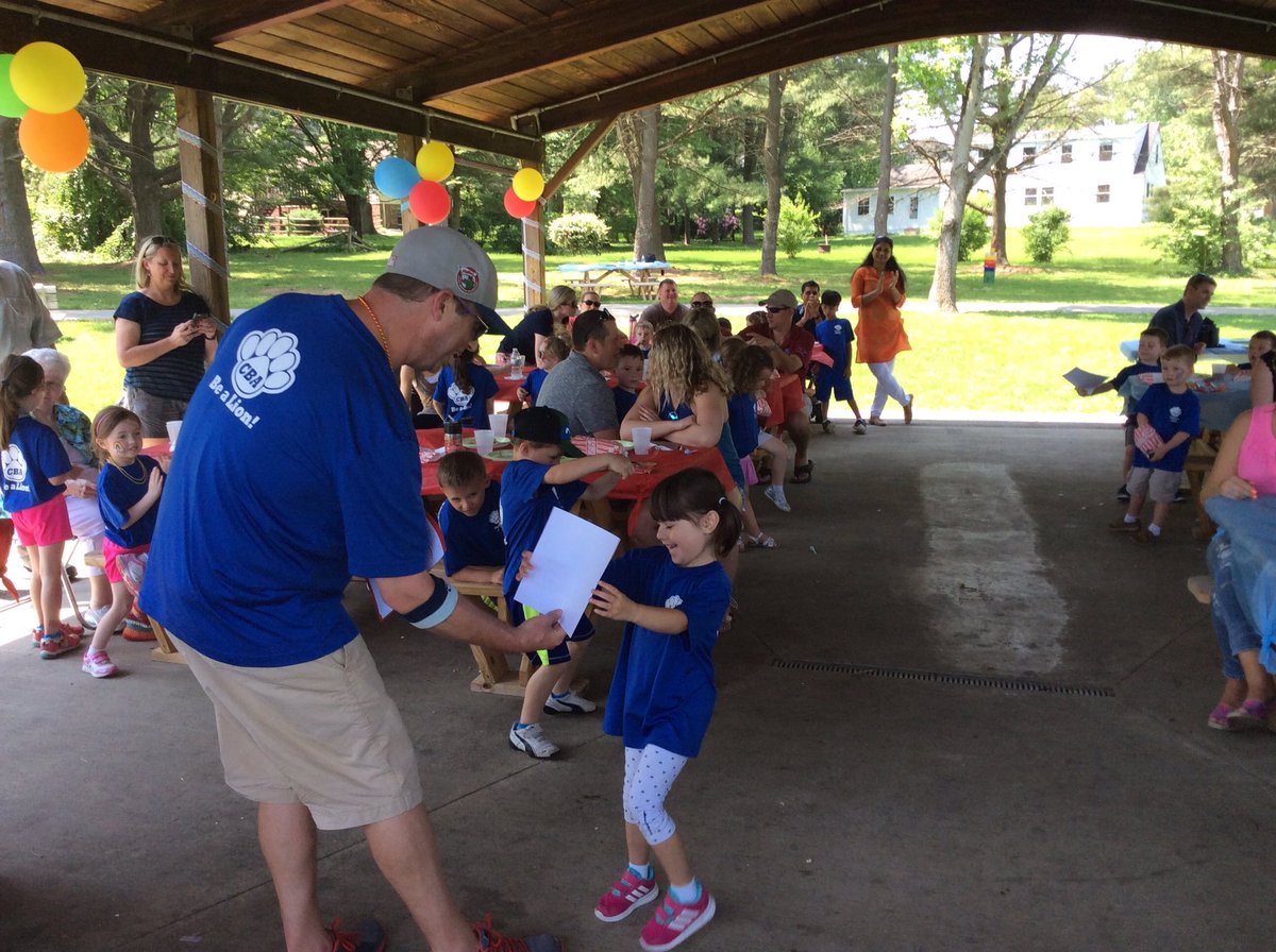 CBAWestChester's tweet photo. #prekpicnic #fieldday #funwithfriends #awards #facepaintingmasterpieces #everyonelovedit #thankyouparents #onlyatcba πππβ£οΈπ―π#οΈβ£1οΈβ£ https://t.co/I8v2qnQyPq