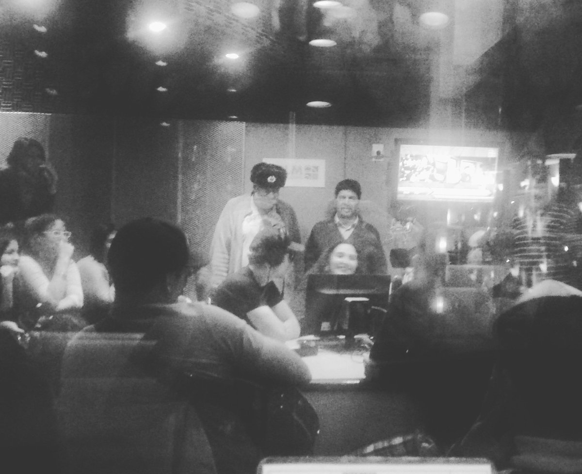 Ya salimos al aire! Acompañanos! 😆

#ViernesDeAmigos #Viernes #ViernesDeFrioPara #19May #BuenViernes #findesemana