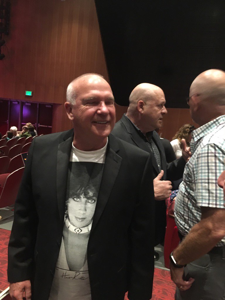 sit2much's tweet image. #digicomlearning let the festivities begin!