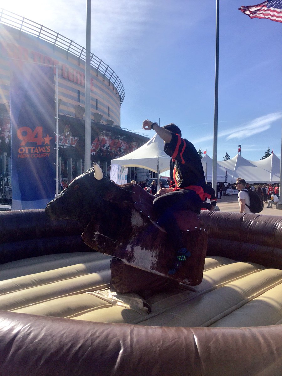 PureCountry94's tweet photo. Red Zone is open! Come try out your skills on Jed the Bull and party with us before the big game tonight! #ALLIN @Senators @CdnTireCtr ⚫️🔴🍻🏒 https://t.co/uKbwJPu0JP