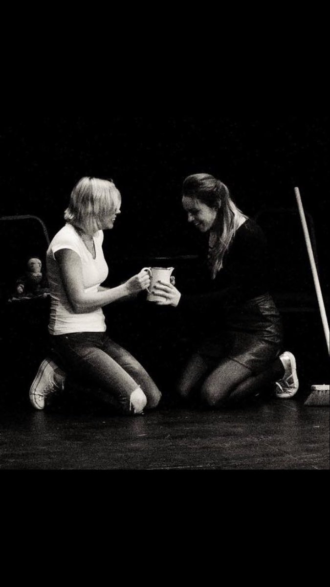 charlottehewett's tweet photo. #hanselandgretel #production #clonter #operagala #humperdink #opera #mezzo #goals #cute #beingkids #love @clonteropera https://t.co/tWfktQ9w7o