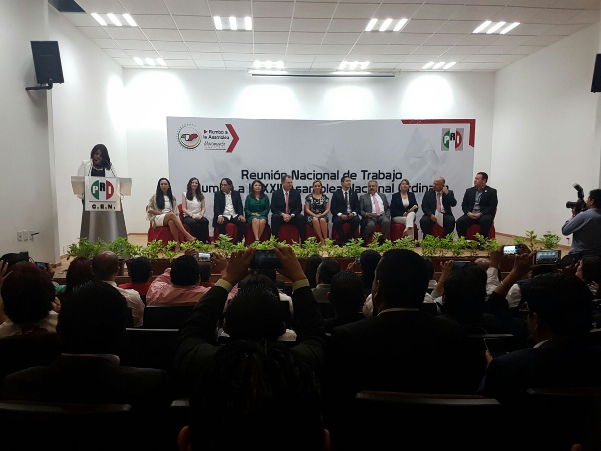 MT_Nacional's tweet photo. Agradecemos a la Mtra. @ruizmassieu por su mensaje a la #FamiliaMT, sus palabras nos impulsan a seguir adelante. #MTenlaAsambleaXXII https://t.co/uYDlqISAzL