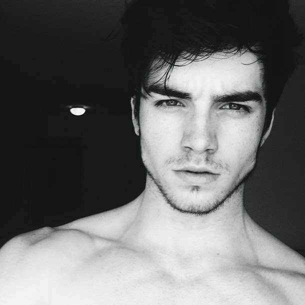 ppreckless's tweet image. 