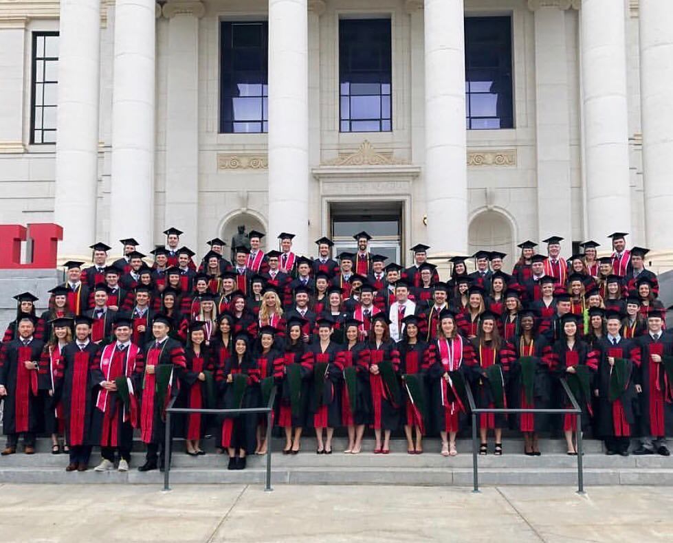 UofU_Views's tweet photo. The @uofumedicine #classof2017! Congrats, docs! #UtahGrad17 🎓👩🏽⚕️👨🏼⚕️
•
#UofU #universityofutah #UUSOM17 https://t.co/JdEKXnUN5S https://t.co/W5KZCI0AVz