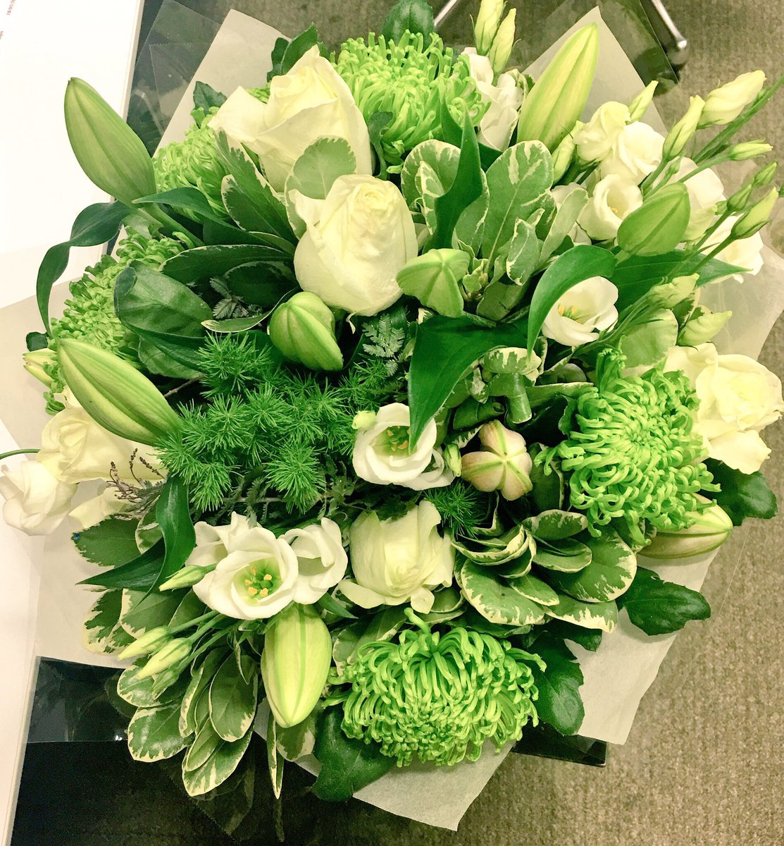TheWorksLondon's tweet photo. Check out this stunning bouquet frm the fab @PorticoFlowers created especially for a client @BaxterStorey #WeAreMorethanJustCaterers https://t.co/siXp3Mcxaa