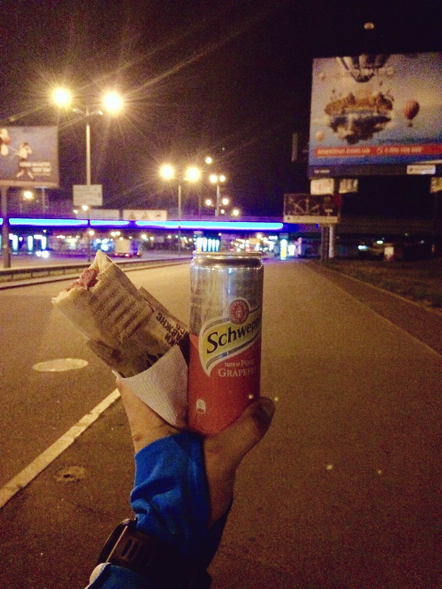chornenkyiv's tweet photo. One more #Nightrun. Don't compete, just #BeatYesterday #HotDogRun #Garmin #chornenkiy https://t.co/LUKUatzhKO